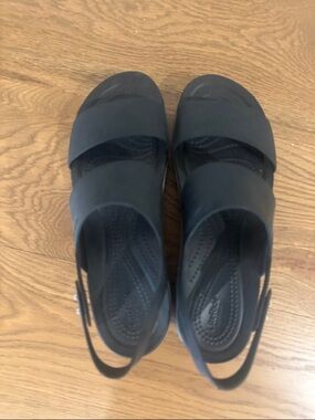 Crocs size 9 Black Women's Slingback Sandals